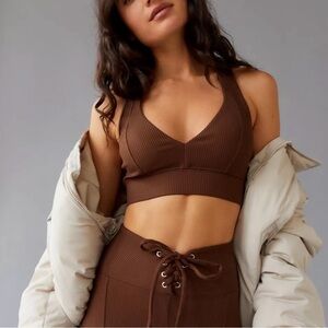 YEAR OF OURS Tess V Sports Bra in Dark Oak